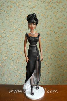 Paradise Galleries - Butterfly Ring - Tasha Does Opera - Doll